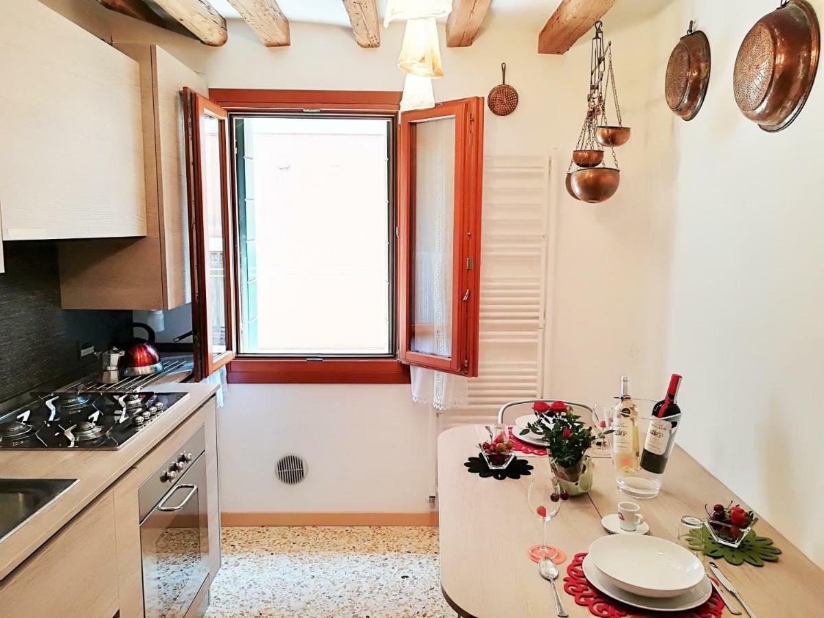 Santacroce Apartament *